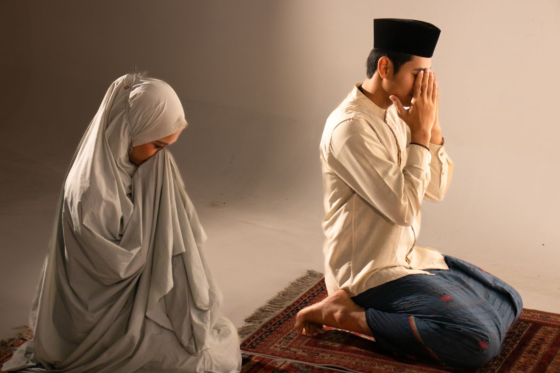 Paket Umroh Semarang untuk 2 Orang: Rombongan Kecil yang Praktis